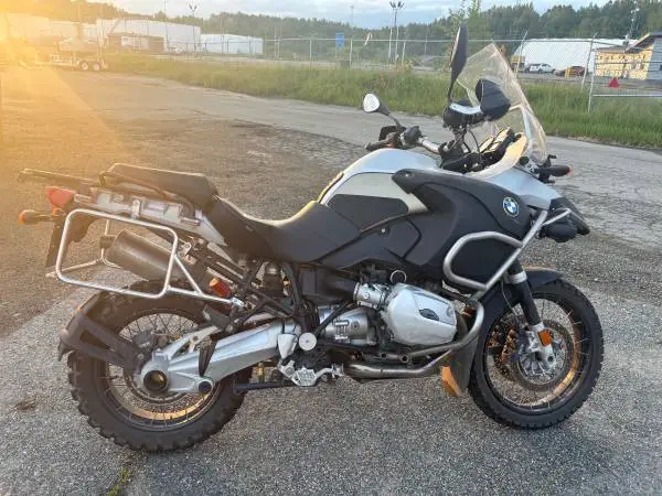 R 1200 GS. BMW