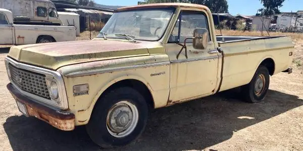 1972 CHEVY C-20 LONGBED