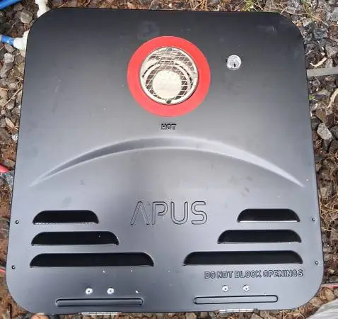 Tankless gas water heater