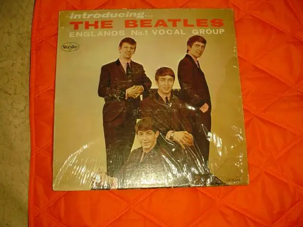 RARE BEATLES INTRODUCING THE BEATLES ON VJ LABEL IN SHRINK .