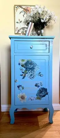 Beautiful Teal One-Door, One-Drawer Accent Cabinet Nightstand