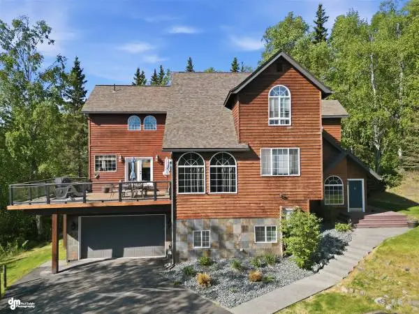 GORGEOUS EAGLE RIVER 4-BED, 4-BATH! (18651 Caspian Ct)