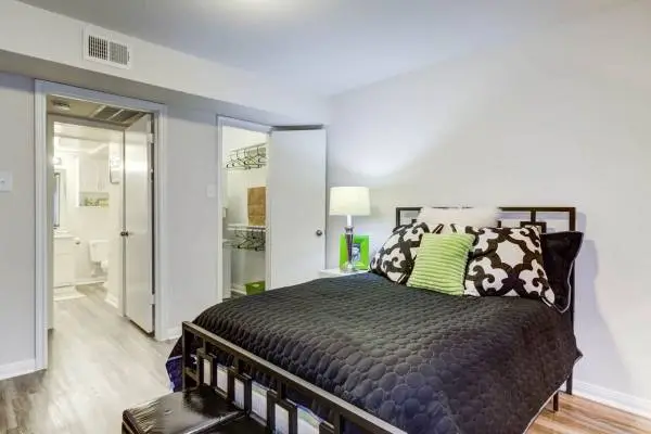 Your search stops here! Exquisite views can be yours! 2 bed / 1 bath