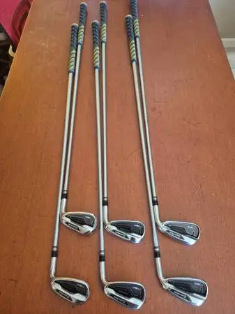 TAYLORMADE RSi 1 5-9&PW IRONS UPGRADED SATIN FINISH KBS TOUR SHAFT