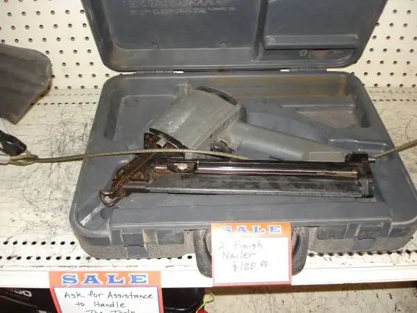 Senco 2 Finish Nail Gun