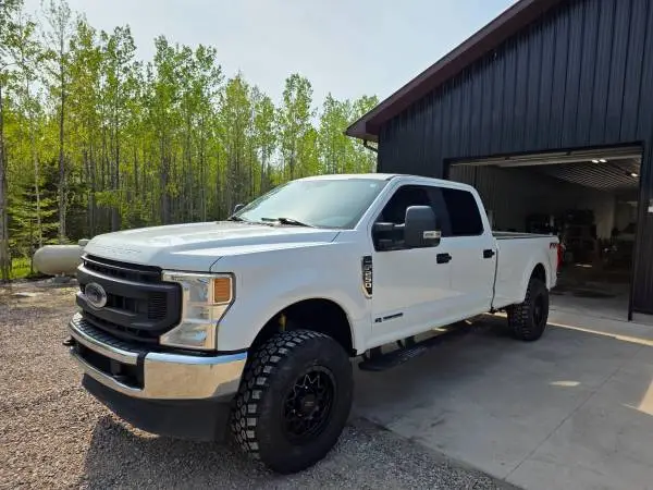 2022 FORD F250 4X4 6.7  POWERSTROKE DIESEL LIFTED CLEAN 1 OWNER