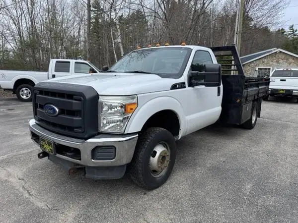$17,999 2015 Ford F350SD 4x4 Reg. Cab *9.5ft Steel Flat Bed, Only 96k*