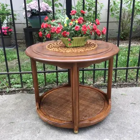 Vintage HEKMAN LEXINGTON N.C. Wood side/coffee table