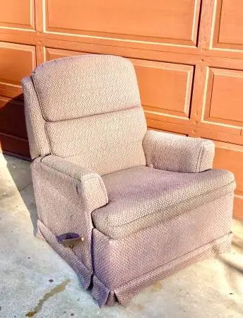 RECLINER SWIVEL GLIDER MANUAL RECLINER