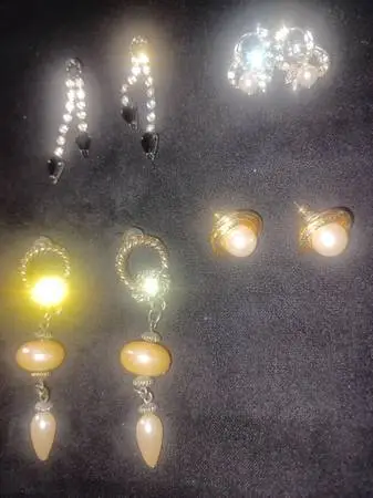 4 pairs of earrings sets bundle