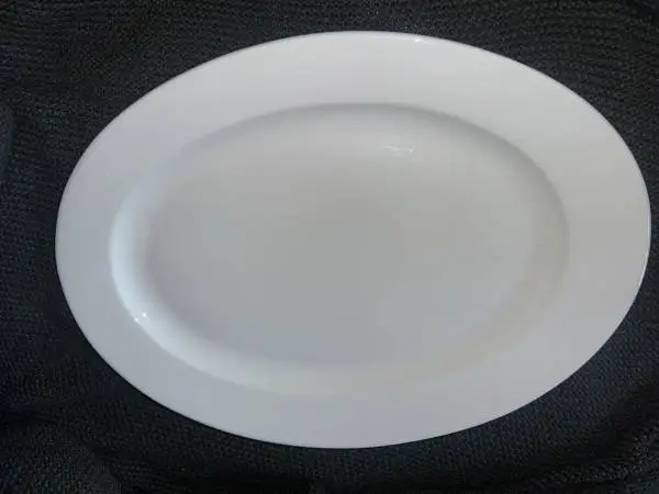 BIA Cordon Bleu Porcelain 18-Inch Oval Serving/Fish Platter, White (901918)
