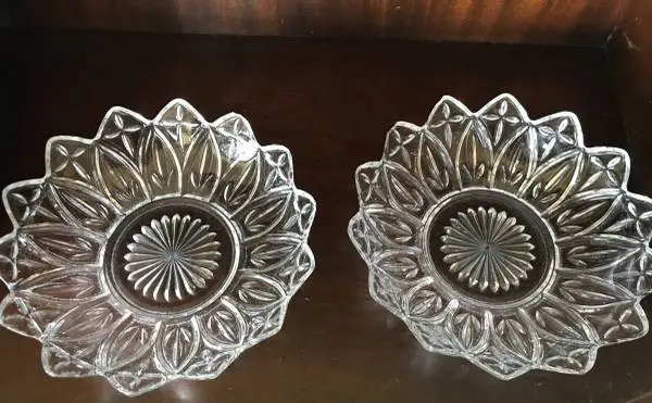 2 Vintage Depression Glass Petal Federal Matching Serving Bowls