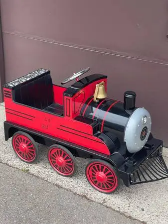 LIL RED METAL PEDAL CAR TRAIN.