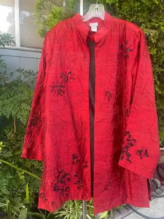 Very Nice Red Silk Lightweight Outer Coat  100% Silk - Size Large