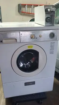 Coin Operated Washing Machine Commercial Front Load Laundry Washer
