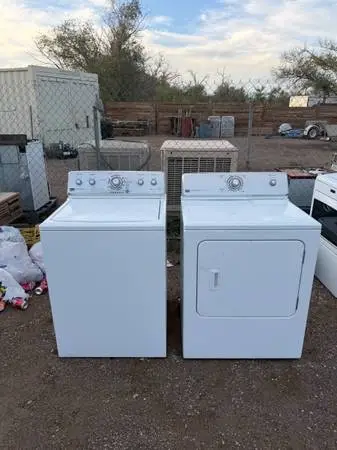 Maytag Electric Washer & Electric 220 Plug Dryer Set For Sale $350