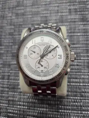 Victorinox Swiss Army 45mm watch