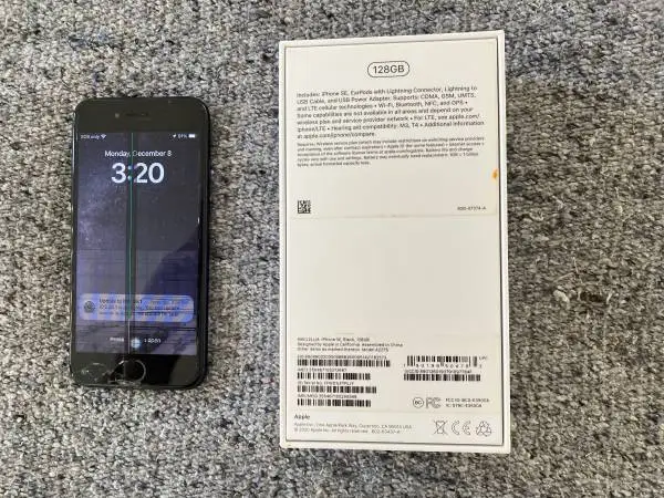 FOR PARTS: Apple iPhone SE 2nd Gen Working condition Needs New Screen.