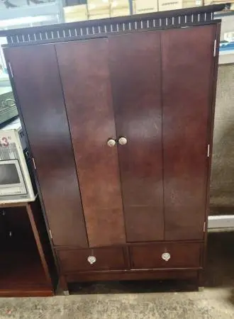 Tv Armoire W Bi-Fold Doors