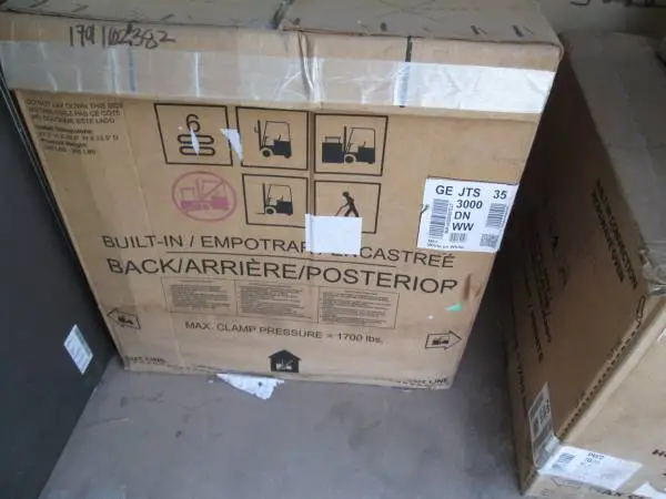GE 30 Single Electric Wall Oven Self Steam Cleaning White New