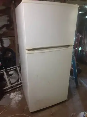 Maytag refrigerator that works