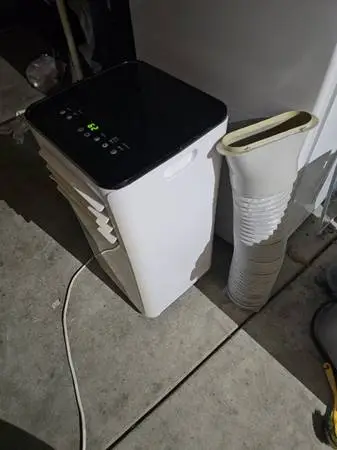 Air conditioner portable excellent condition works excellent. No emails use text