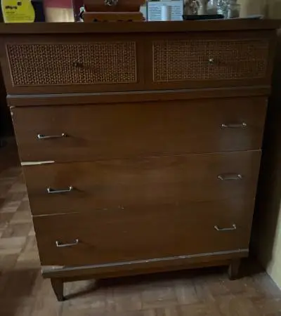 Dresser