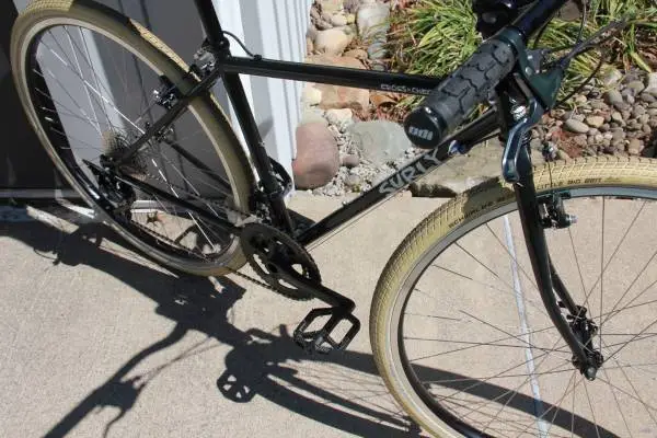 52cm Surly Crosscheck - Cruising/Commuter/Do-It-All Bike