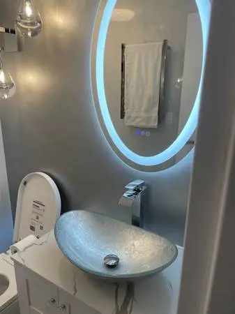 BATHROOM SPECIALISTS 847-825-1000 (FREE ESTIMATES)
