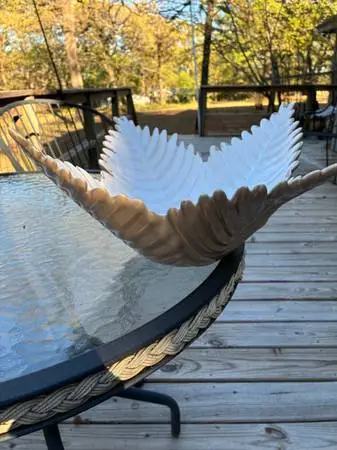 Vintage Haegar fern leaf  bowl