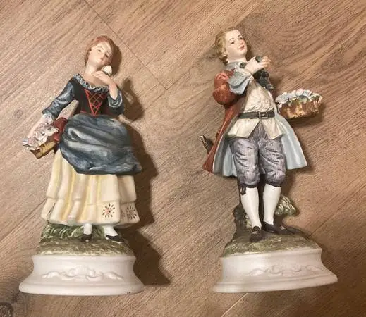 2 Lefton China Victorian/Colonial figurines