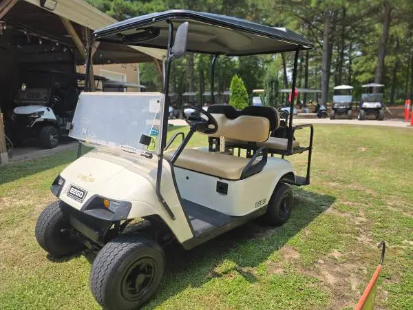 EZGO TXT 48V Golf Cart