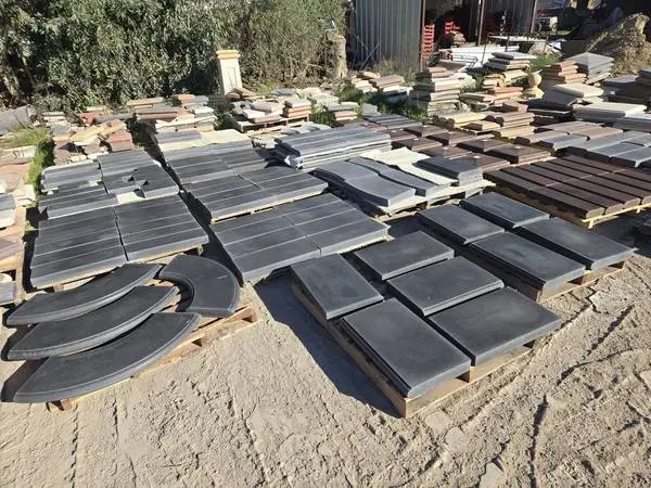 CONCRETE WALL CAPS AND PILLAR CAPS
