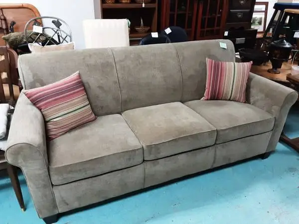 Flexsteel  Sofa 10570