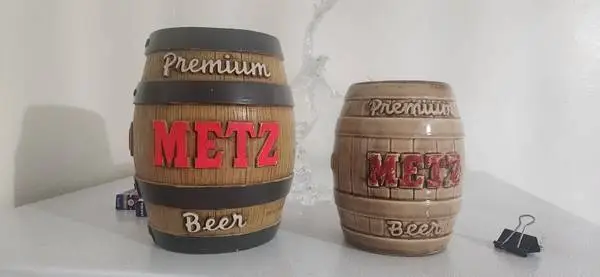 Vintage METZ Barrel Coin Banks.... rare pair..