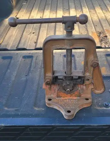 Vintage Pipe Vice