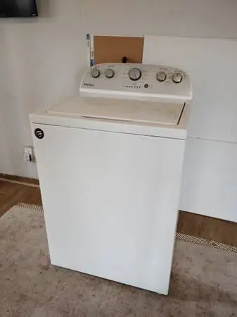 Whirlpool washer h.e like new clean