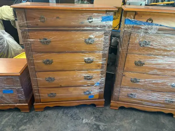 3 piece Dresser set