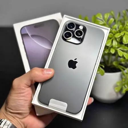 IPhone 16 pro max Unlocked