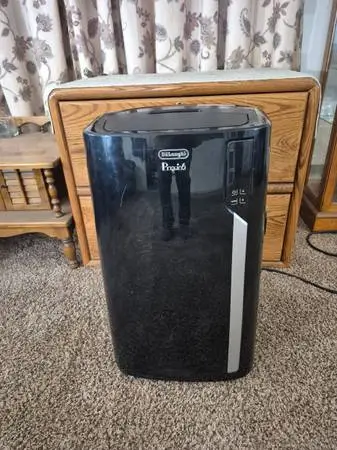 14,000 Btu DeLonghi Portable Air Conditioner