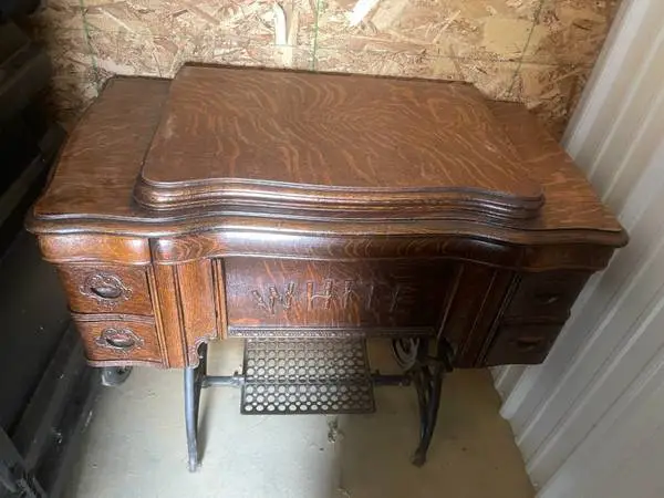 White Family Rotary Treale Sewing Machine