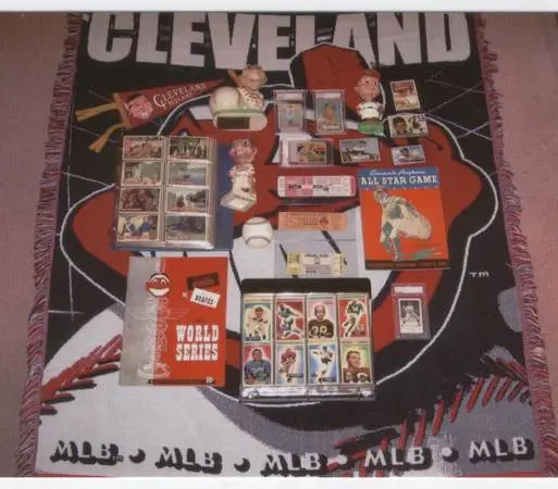 CASH for older baseball cards, ticket stubs, programs +++