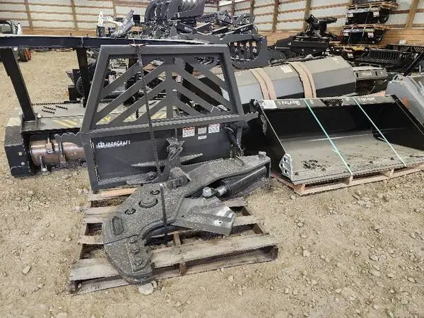 Skid Steer Tree Shear, Rotating (Thorpe Machinery)