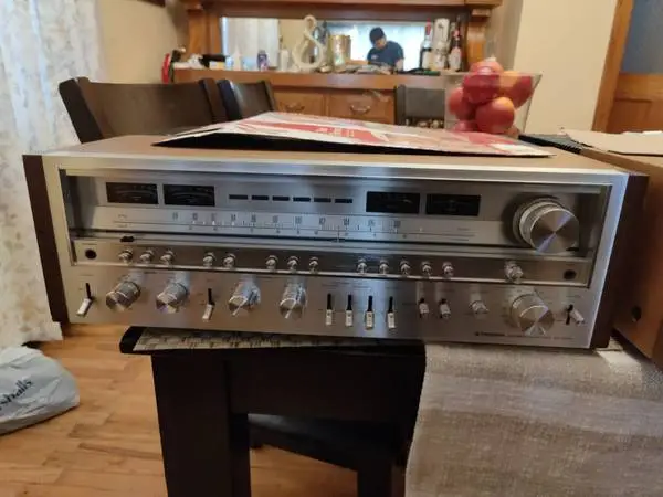 Wanted old RECORDS Pioneer Sansui stereo and turntables Wanted