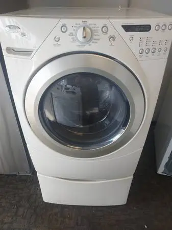 Front Load Washer Whirlpool in Great Working Order Clean