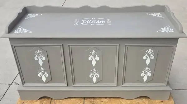 Painted Blanket Chest/Cedar Chest