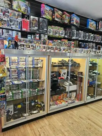 WE BUY/SELL GAMES- GAMESYSTEMS - ELECTRONICS - TOOLS - MORE