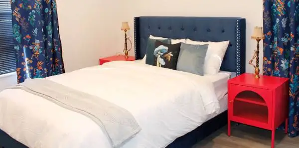 Blue Queen Diamond Tufted Velvet Wingback Bed Frame with Mattress