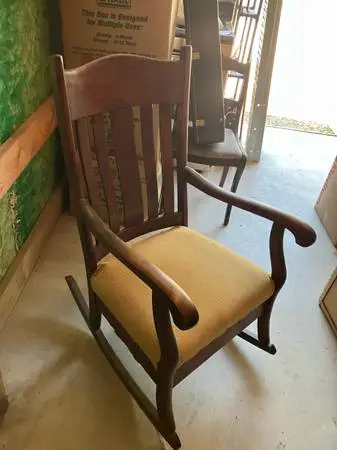 Wood Rocking Chair