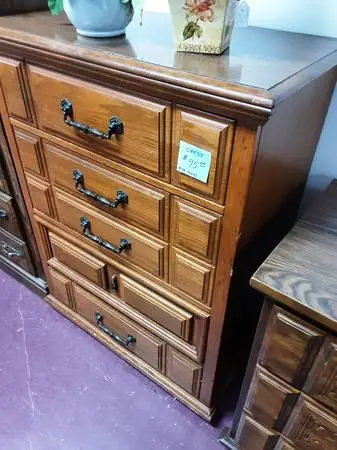 Chest 10537